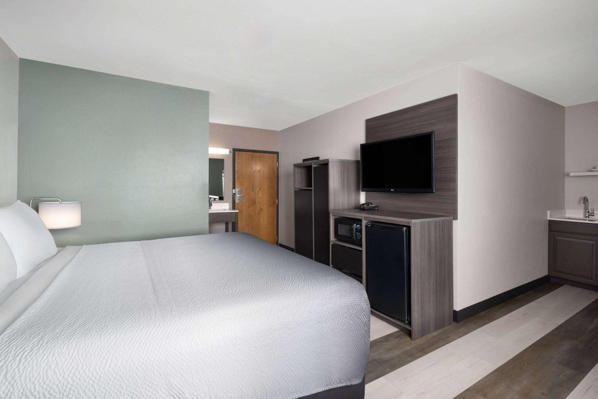 Hotel Super 8 By Wyndham Columbus Exterior foto